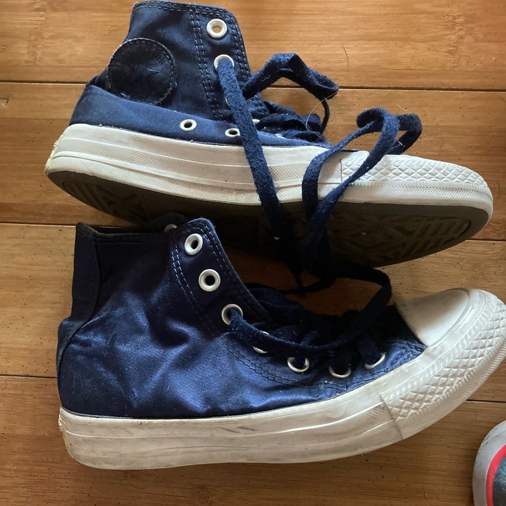 Kids converse